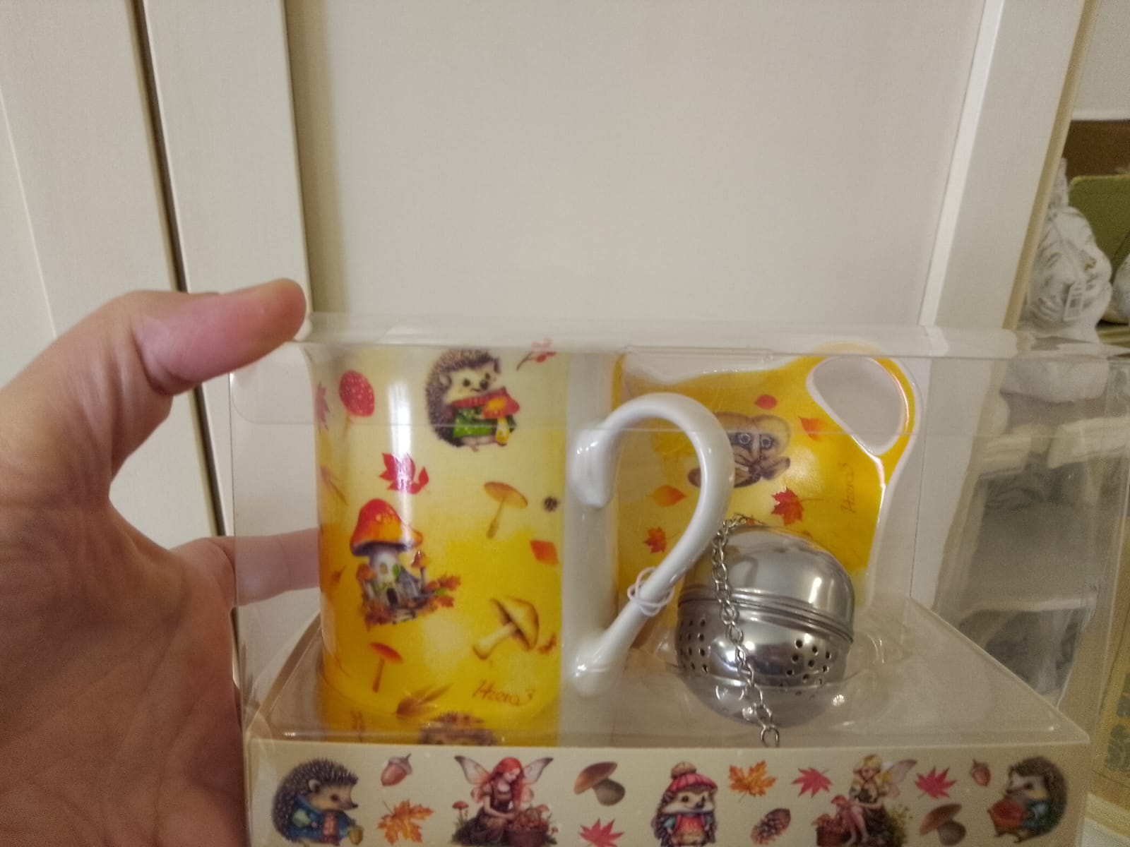 Set Tisaniera Porcellana 300ml con Piattino e Filtro - Tazza Completa