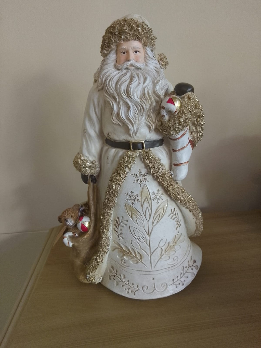 Babbo Natale Decorativo in Resina Bianco Anticato con Decori Oro 30cm